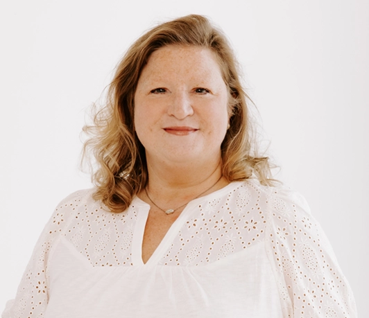 Dental hygienist Jennifer